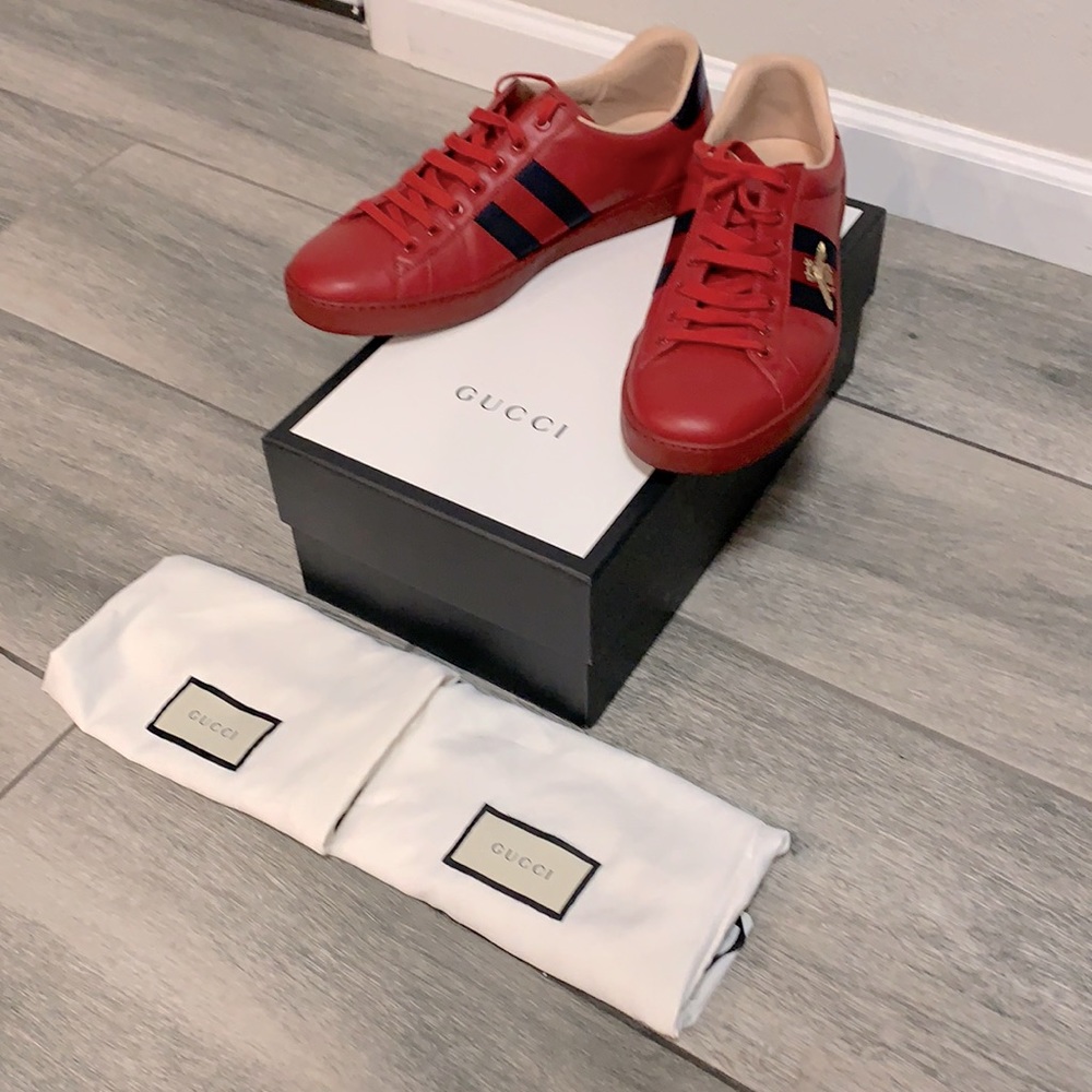 Gucci embroidered sneaker